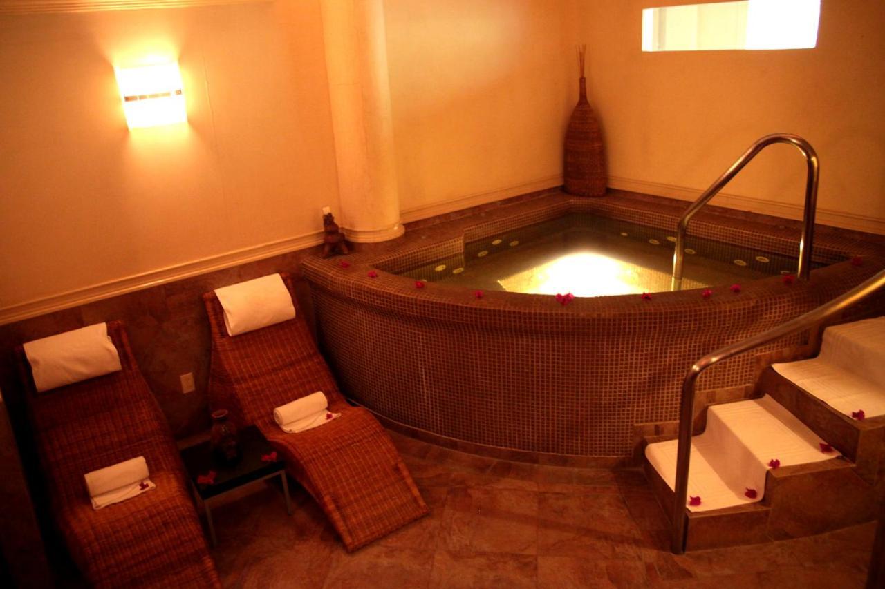 Hotel Real Del Bosque Golf And Spa Tula de Allende Exterior photo