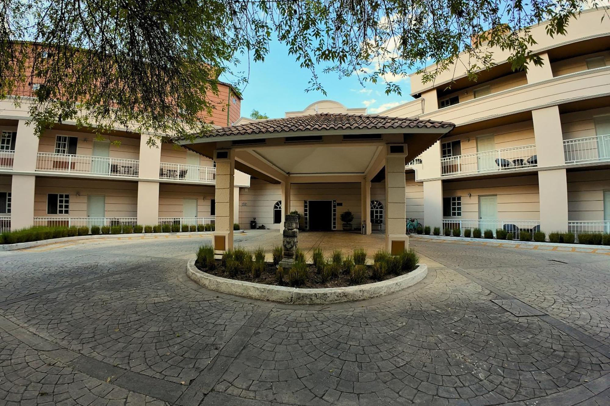Hotel Real Del Bosque Golf And Spa Tula de Allende Exterior photo