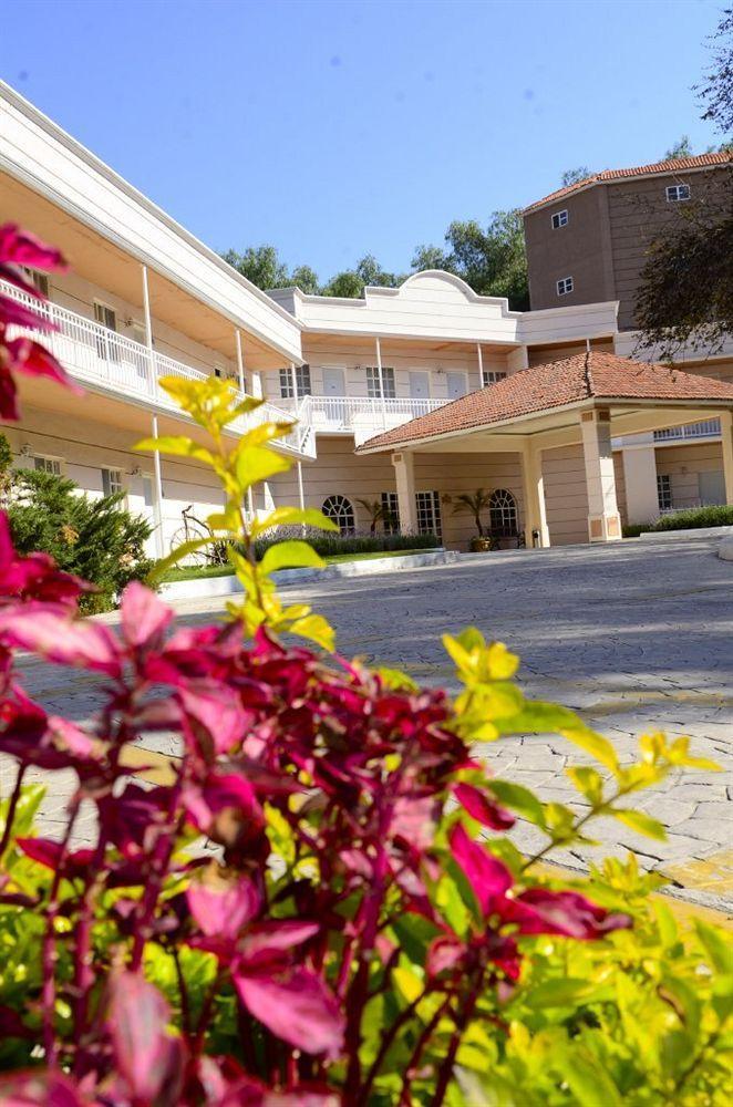 Hotel Real Del Bosque Golf And Spa Tula de Allende Exterior photo